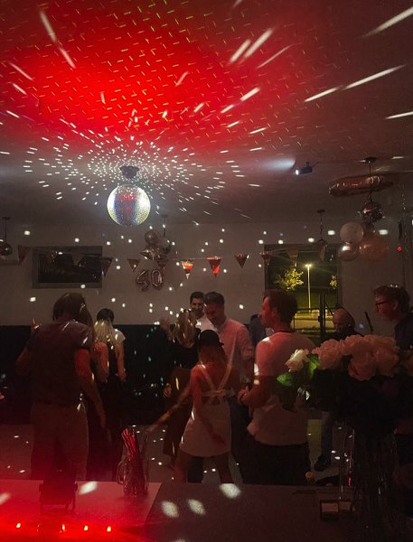 Disco krogla in laserski program BE TRENDY